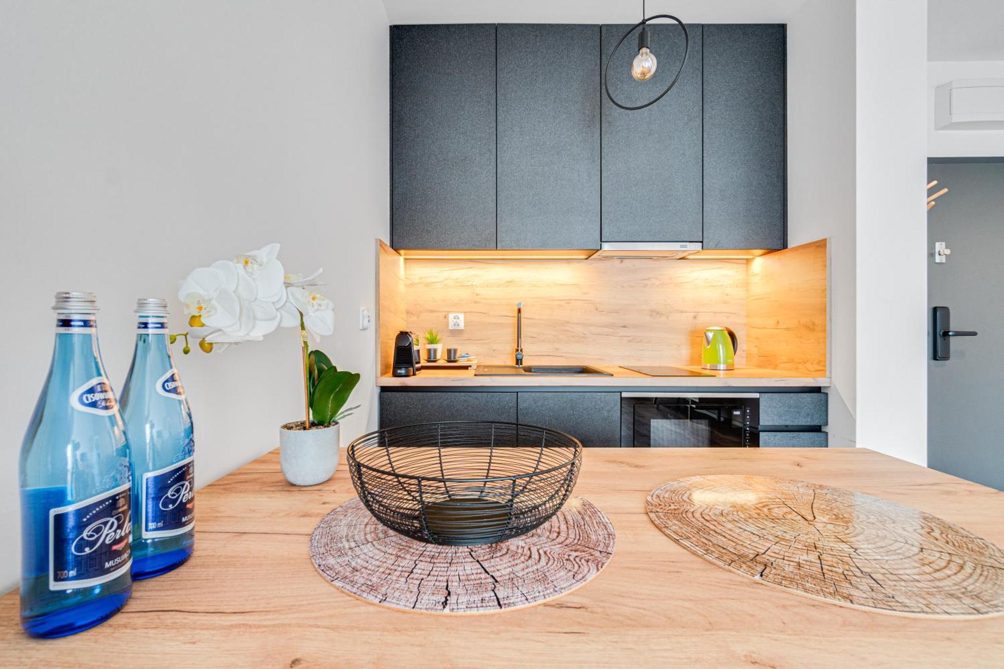Prime Time Apartament - 24H Check -In - Parking W Cenie Wroclaw Ngoại thất bức ảnh